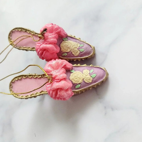 Porcelain Miniature Victorian Pink Barbie Floral Christmas Shoes Heels Ornaments - Picture 5 of 10
